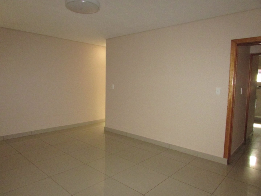 To Let 3 Bedroom Property for Rent in Heuwelsig Free State